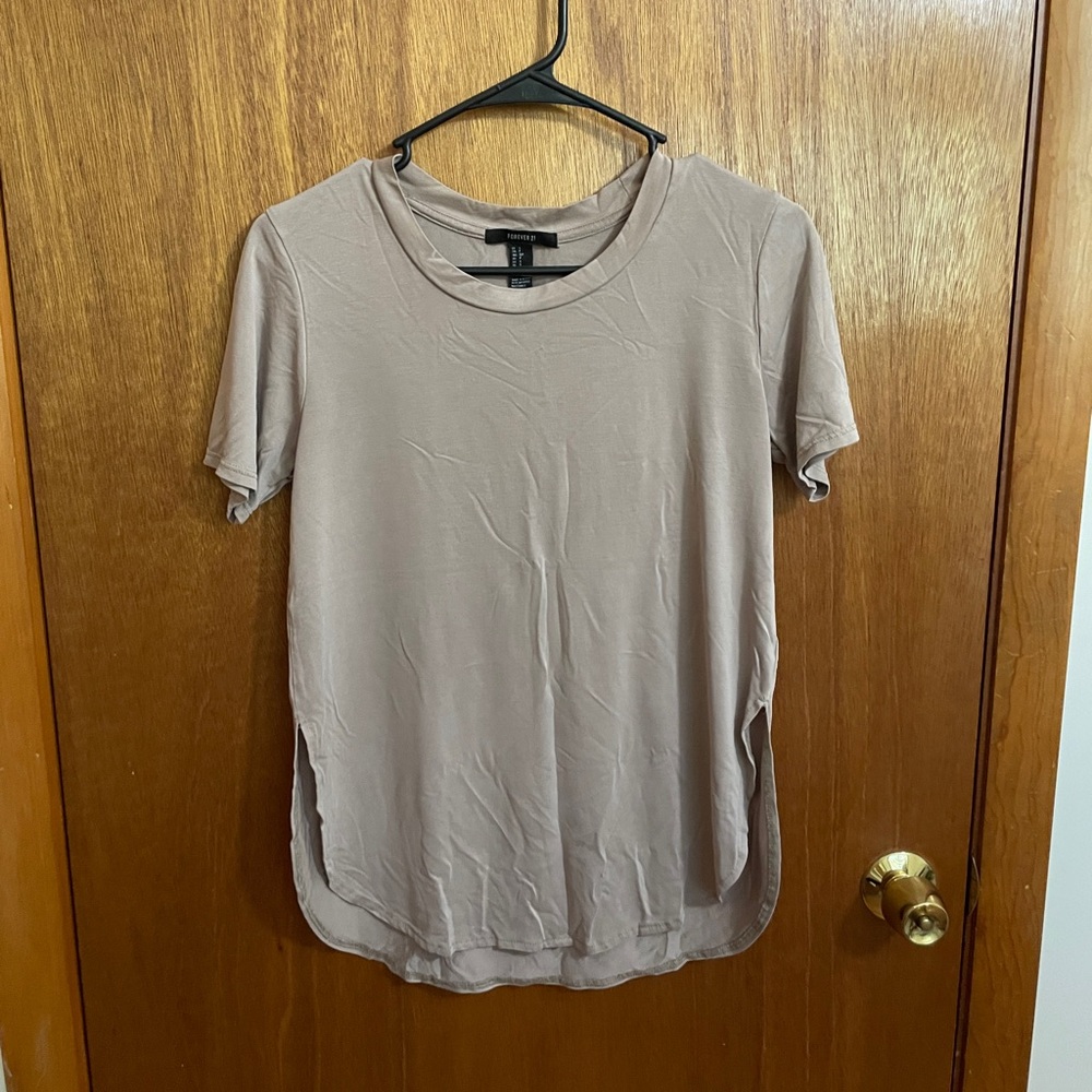 Forever21 Taupe T Shirt with Side Slits, small